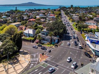 Lake Road, Takapuna